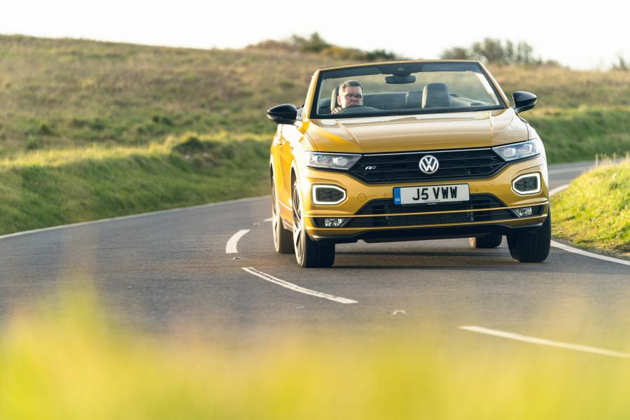  Volkswagen T-Roc Cabriolet R-Line 2020 года  (UK) (фото 28 из 40)